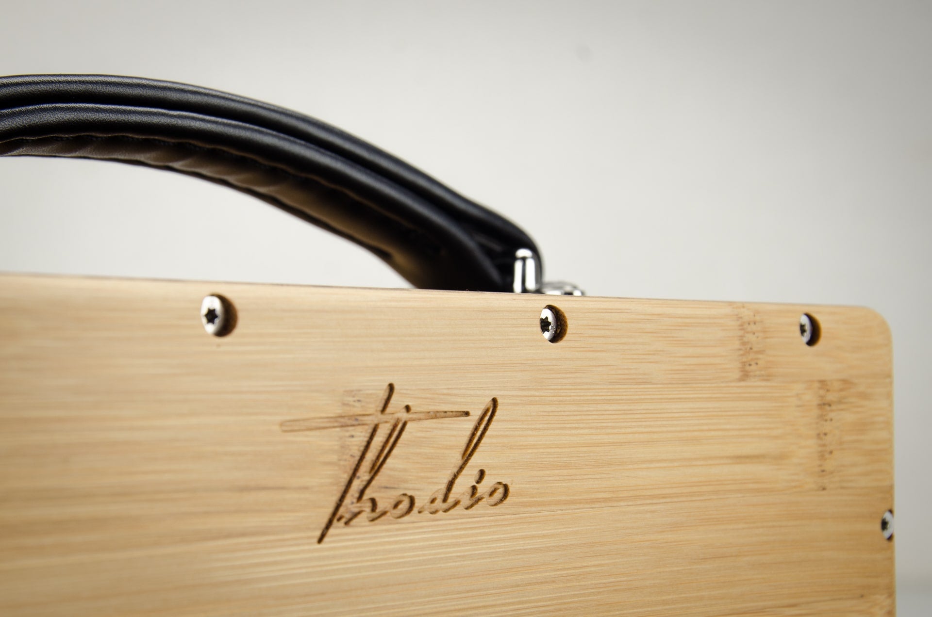 Thodio iBox™ Mini Caramel Bamboo